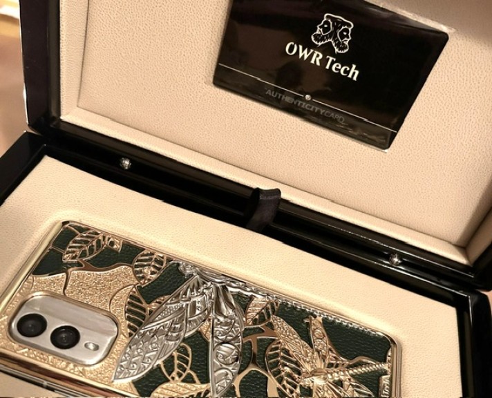 Einkaufen wie beim Juwelier: Das Smartphone „Alberich“, neueste Sicherheitstechnologie aus dem Hause OWR
