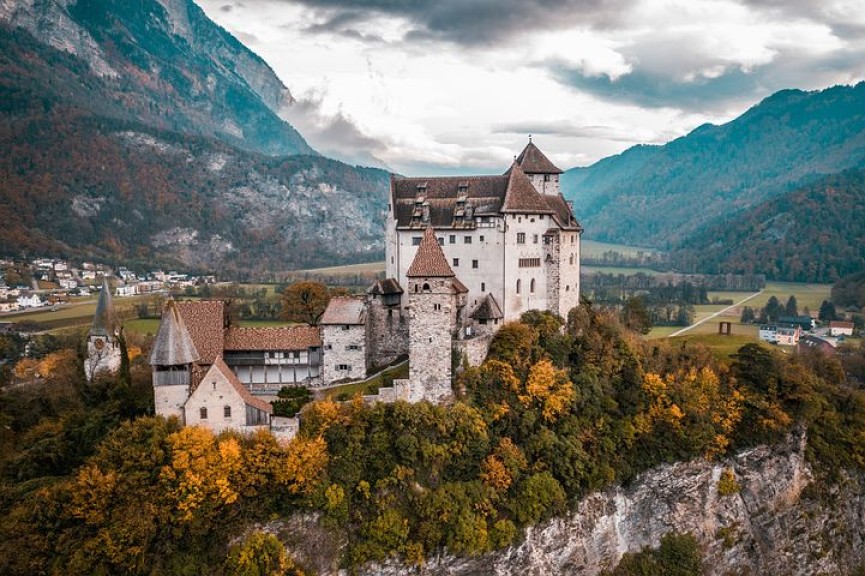 Im Fürstentum Liechtenstein hat die Liechtenstein Life ihren Sitz. Nun arbeitet auch die erfolgreiche Deutsche Finance mit dem Finanzdienstleister zusammen.